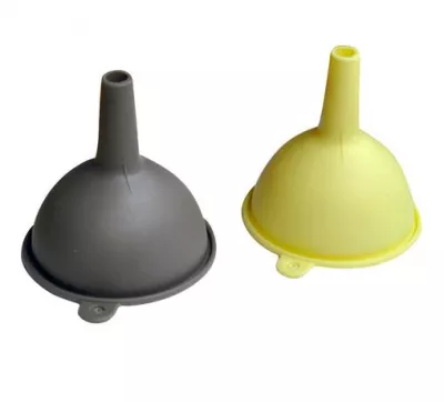 TORO Silikónový lievik TORO 11cm assort farieb