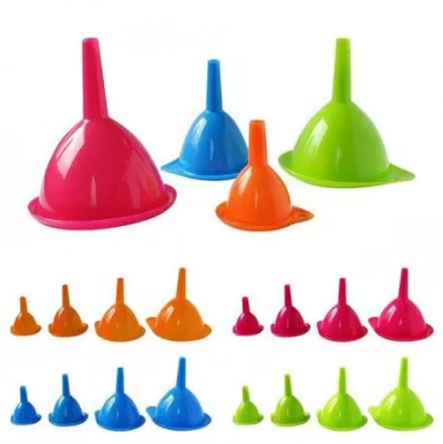 TORO Plastový lievik TORO 4ks assort farieb